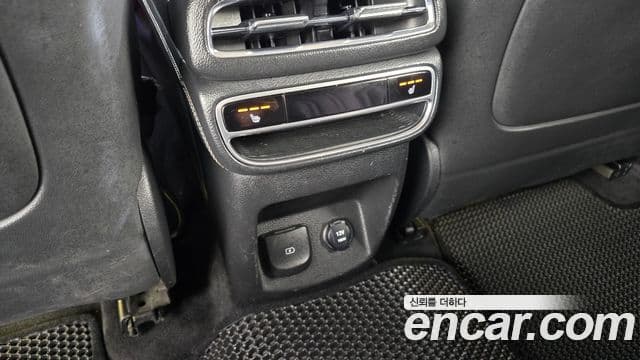 Genesis GV80 2021 — Şəkil 19/20