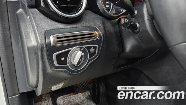 Mercedes-Benz C-Class 2020 — ფოტო 20/20