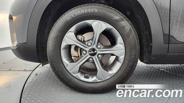 Kia Seltos 2023 — Şəkil 5/20