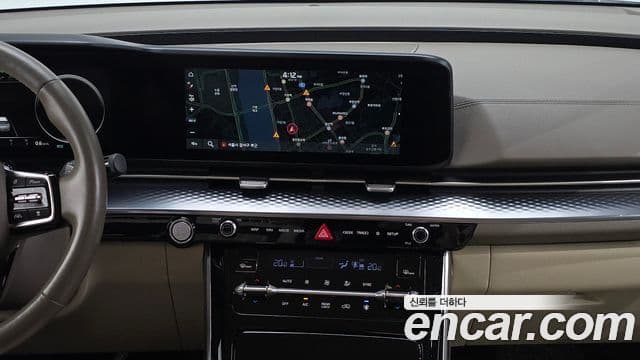 Kia Carnival 2021 — Şəkil 15/20