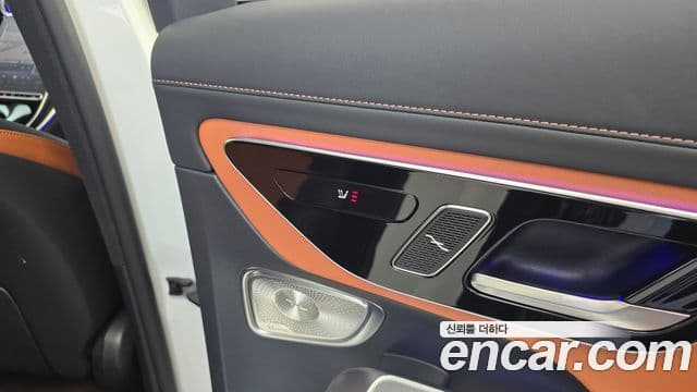 Mercedes-Benz GLC-Class 2023 — ფოტო 19/20