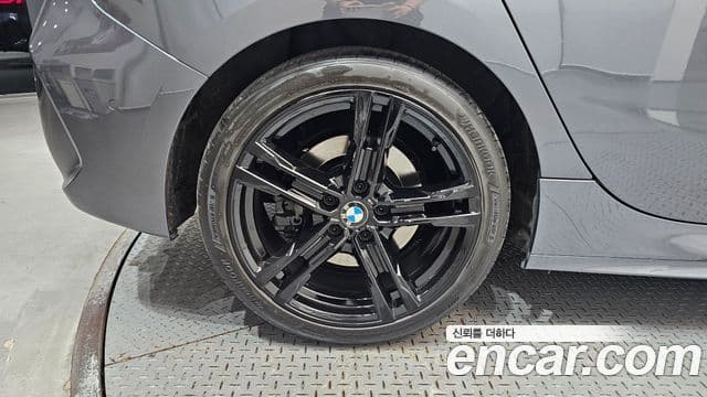 BMW 1 Series 2021 — фото 5 из 20