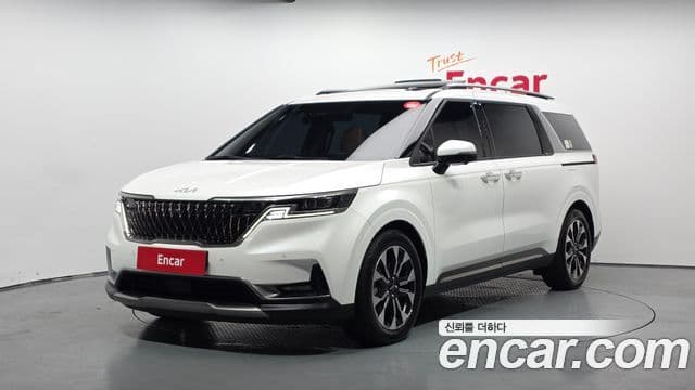 Kia Carnival 2023 — ფოტო 1/20