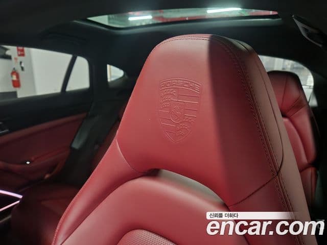 Porsche Panamera 2019 — ფოტო 7/20