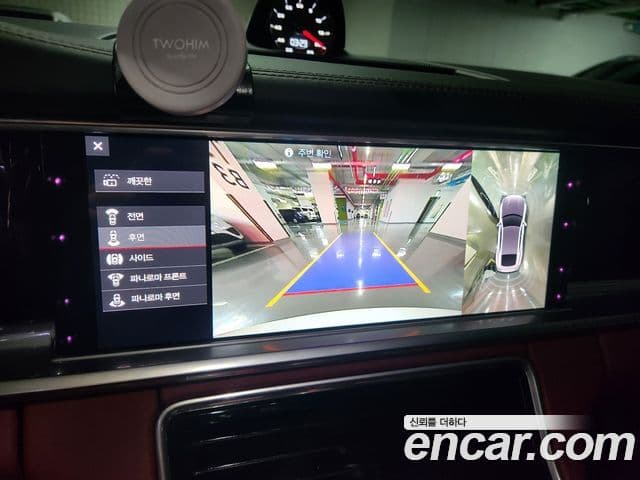 Porsche Panamera 2019 — ფოტო 13/20