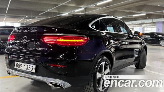 Mercedes-Benz GLC-Class 2019 — Şəkil 10/20