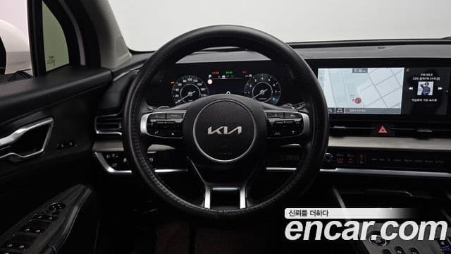 Kia Sportage 2021 — ფოტო 13/20