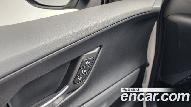 Toyota Prius 2025 — Photo 27/33