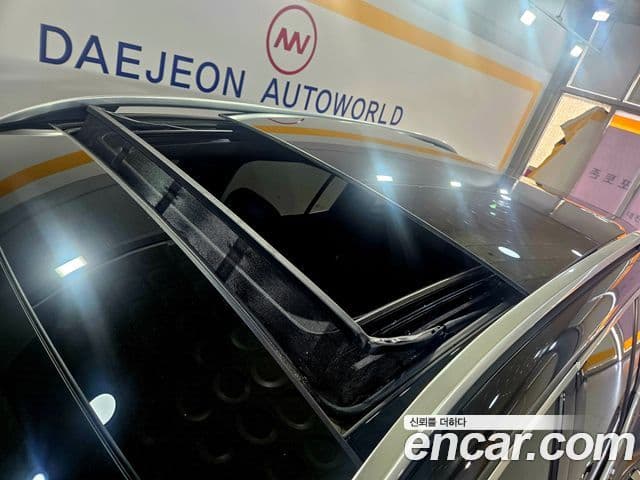 Mercedes-Benz GLB-Class 2020 — ფოტო 7/20