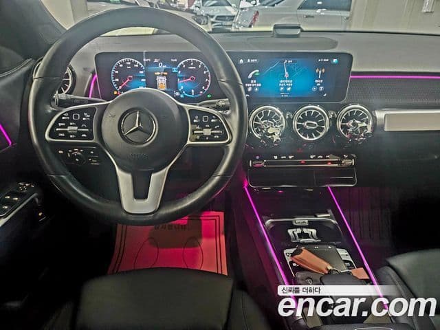 Mercedes-Benz GLB-Class 2020 — ფოტო 4/20