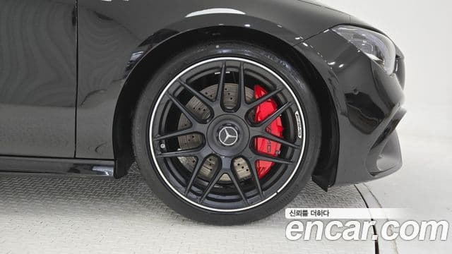 Mercedes-Benz CLA-Class 2025 — Фото 4/20