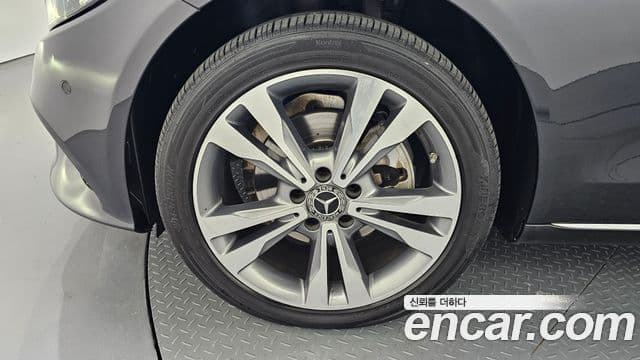 Mercedes-Benz C-Class 2020 — фото 5 из 20