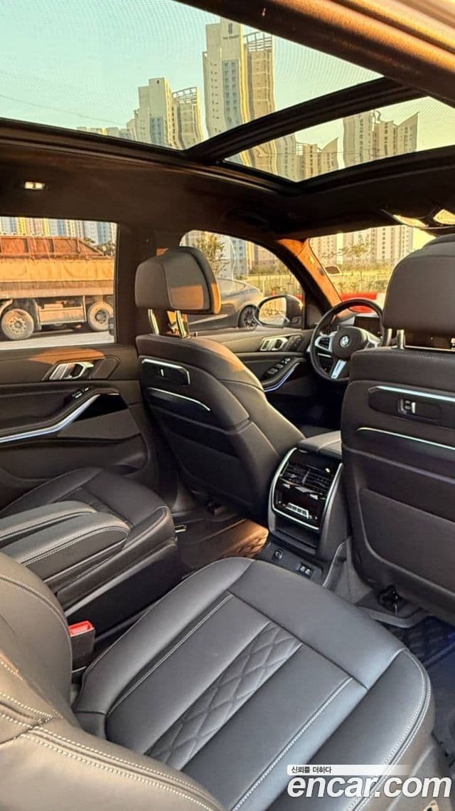 BMW X7 2023 — Şəkil 12/17