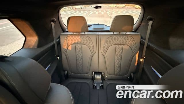 BMW X7 2023 — Şəkil 15/17