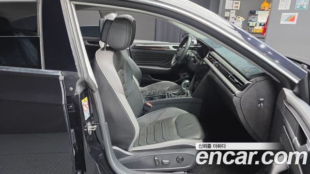 Volkswagen Arteon 2023 — ფოტო 11/20