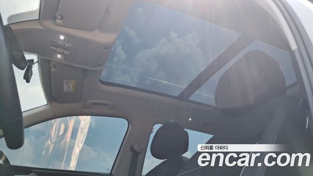 Volkswagen Tiguan 2023 — Şəkil 17/20
