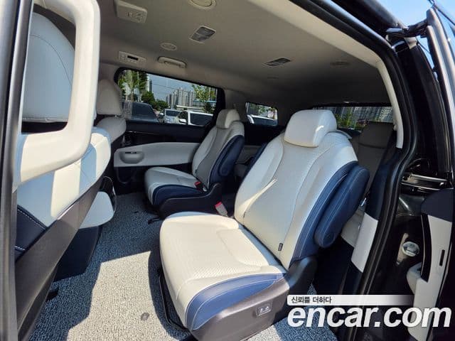 Kia Carnival 2025 — ფოტო 12/20