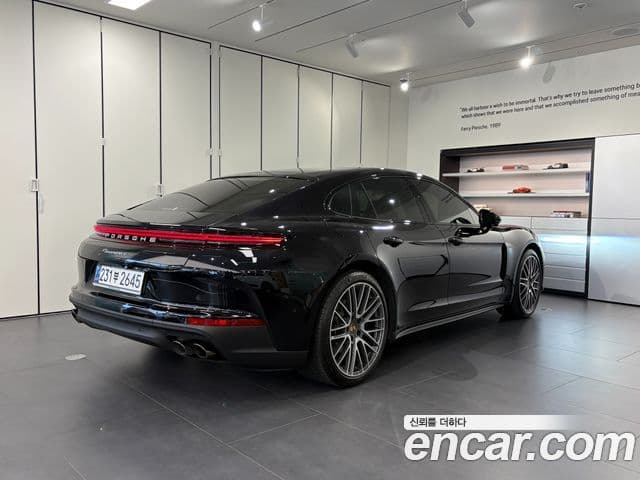 Porsche Panamera 2024 — Şəkil 1/12