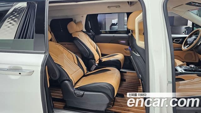 Kia Carnival 2023 — Şəkil 11/20