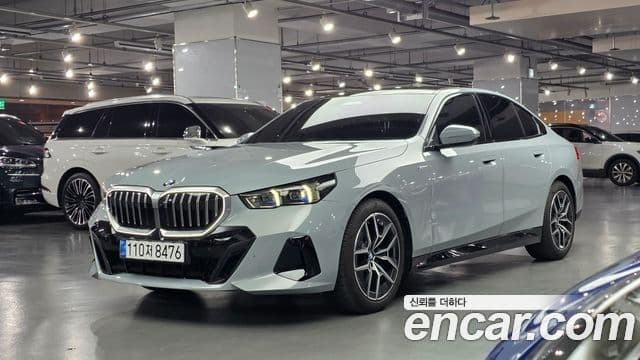 BMW 5 Series 2025 — ფოტო 11/11
