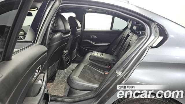 BMW 3 Series 2021 — ფოტო 12/20