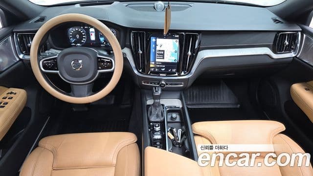 Volvo V60 Cross Country 2020 — ფოტო 7/20
