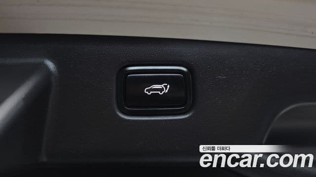 Kia Niro 2022 — фото 16 из 20