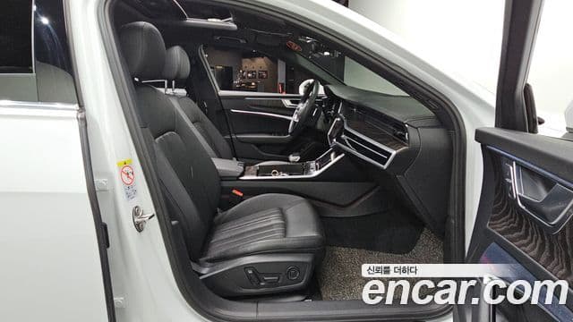 Audi A6 2021 — фото 12 из 20