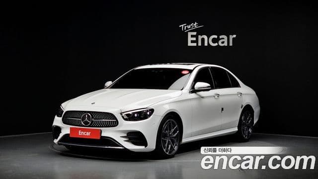 Mercedes-Benz E-Class 2022 — ფოტო 1/20