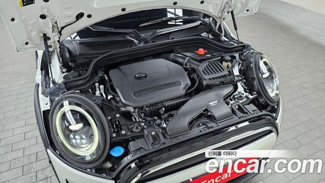 Mini Cooper 2023 — ფოტო 6/20