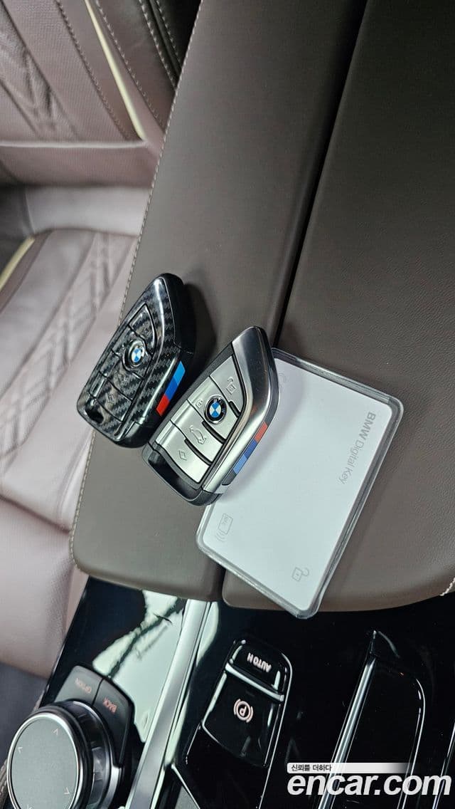 BMW 5 Series 2023 — Şəkil 18/20