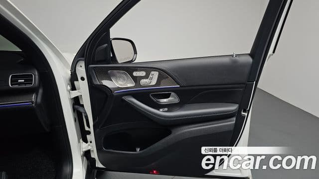 Mercedes-Benz GLE-Class 2022 — Photo 40/41