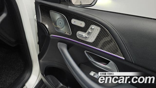 Mercedes-Benz GLE-Class 2022 — Photo 10/41