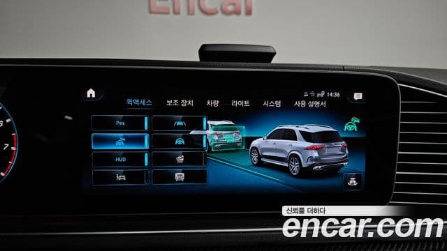 Mercedes-Benz GLE-Class 2022 — Photo 13/41