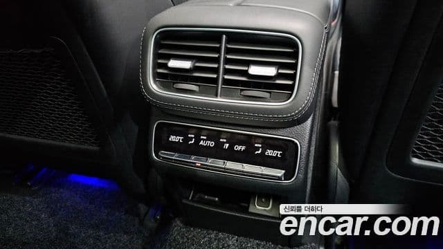 Mercedes-Benz GLE-Class 2022 — Photo 31/41