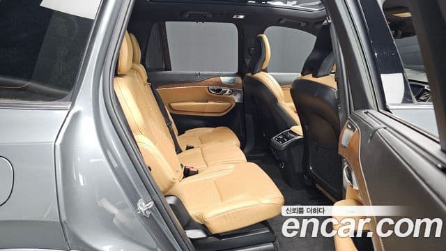 Volvo XC90 2019 — ფოტო 11/20