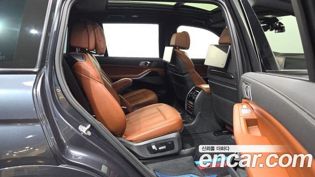 BMW X7 2020 — фото 12 из 20