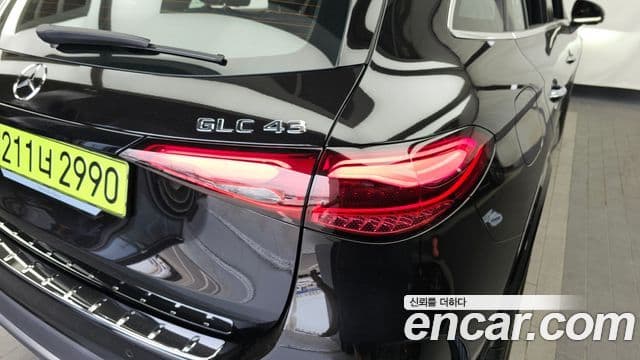 Mercedes-Benz GLC-Class 2025 — Photo 7/33