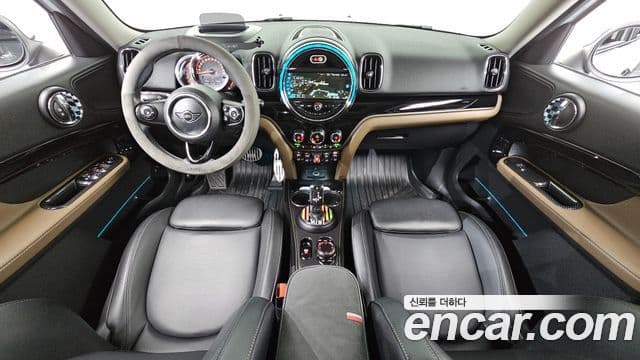 Mini Cooper D Countryman 2019 — ფოტო 7/20