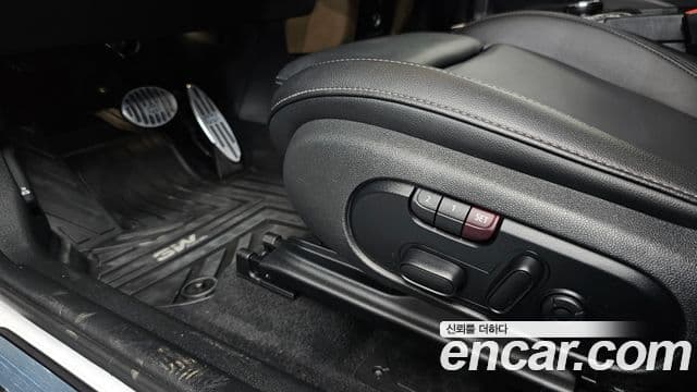Mini Cooper D Countryman 2019 — Photo 8/30