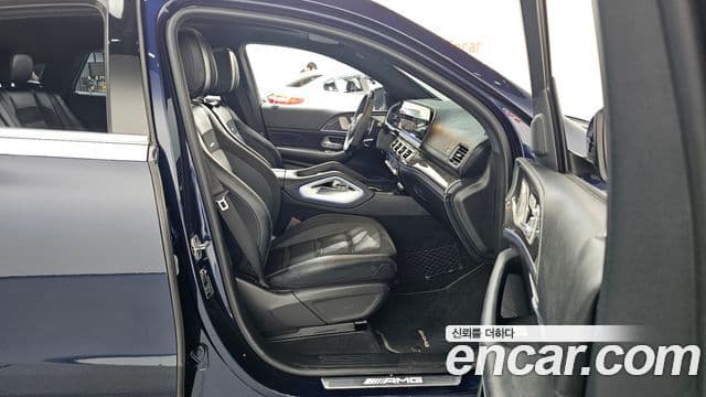 Mercedes-Benz GLE-Class 2021 — Photo 21/37