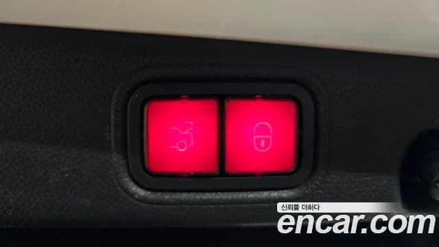 Mercedes-Benz E-Class 2019 — фото 17 из 20