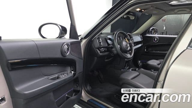 Mini Cooper Countryman 2024 — фото 10 из 20