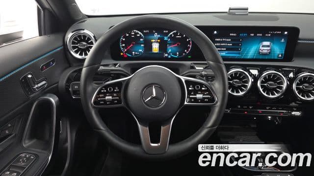 Mercedes-Benz A-Class 2021 — фото 14 из 20