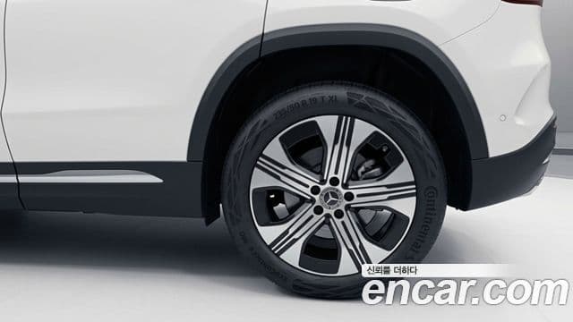 Mercedes-Benz EQA 2025 — ფოტო 8/12