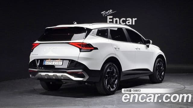 Kia Sportage 2024 — ფოტო 2/20