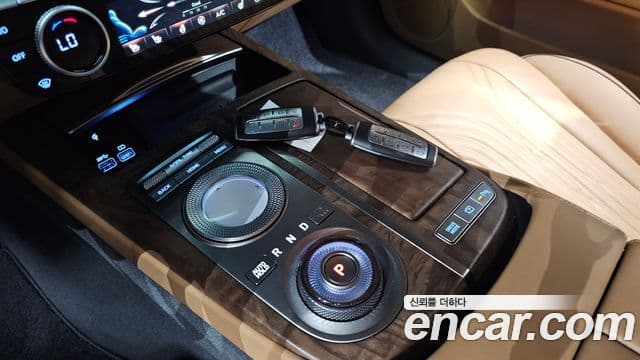 Genesis Electrified G80 2022 — Şəkil 9/20