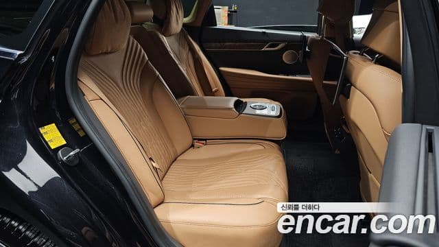 Genesis Electrified G80 2022 — Şəkil 12/20