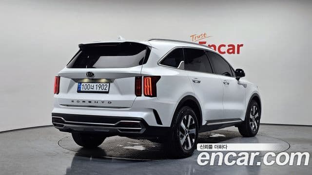 Kia Sorento 2021 — фото 2 из 20