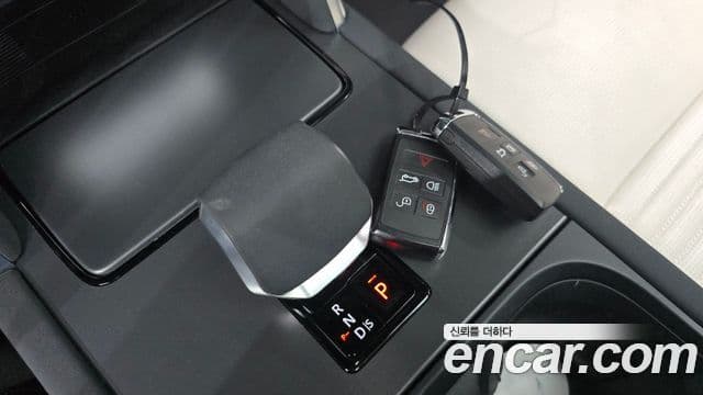 Land Rover Discovery Sport 2025 — фото 9 из 20